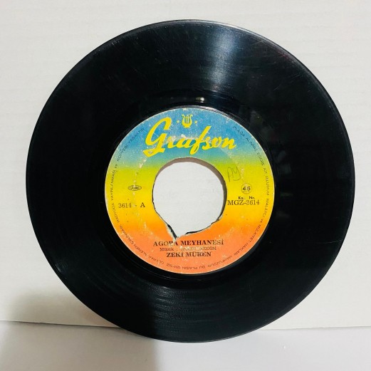 ZEKİ MÜREN - AGORA MEYHANESİ - İNSANLIĞI ARADIM İNSAN GÖLGELERİNDE 45 LİK PLAK 