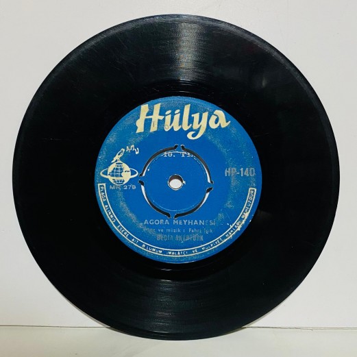 bedia akartürk - agora meyhanesi -  evlerinin önü boyalı direk  45 lik plak 