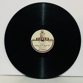 MÜZEYYEN SENAR - ARABAYA SEN BİN FAYTONA BEN - CEVRİN YETİŞİR  TAŞ PLAK 