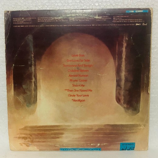 kıss - love gun LP ( 1977 MAX - TURKEY )