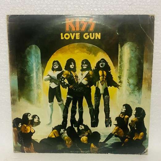 kıss - love gun LP ( 1977 MAX - TURKEY ) kıss - love gun LP ( 1977 MAX - TURKEY )