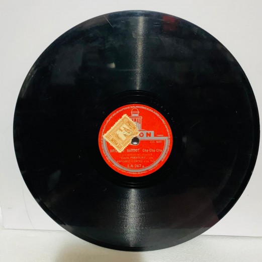 Antonio Cortez y su Trio — Brigitte Bardot, Cha-Cha-Cha - Brisa Suave (Canción Paraguaya) 78 devir taş pak 