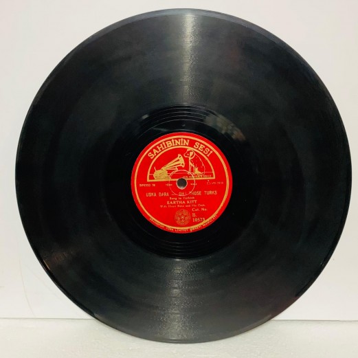 Eartha Kitt – “Uska Dara – Oh! Those Turks”,- “Two Lovers” 78 devir taş plak 
