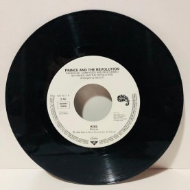 prince and the revolutıon - kıss - love or money  45 lik plak 