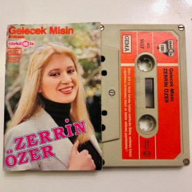 ZERRİN ÖZER - GELECEK MİSİN TÜRKÜOLA KASET 