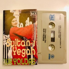 NUR YOLDAŞ - SULTANI YEGAH 747 ( suudi arabistan baskı )  KASET