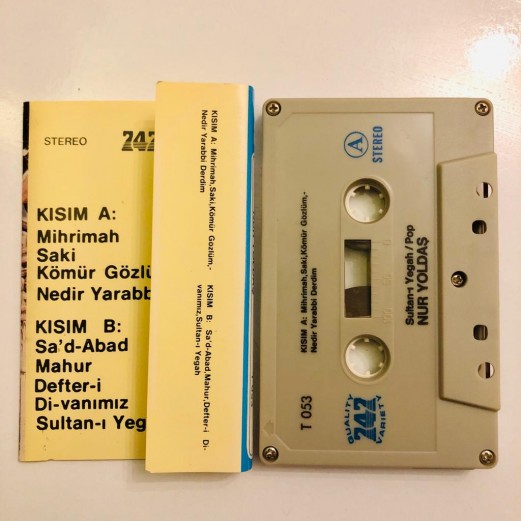 NUR YOLDAŞ - SULTANI YEGAH 747 ( suudi arabistan baskı )  KASET