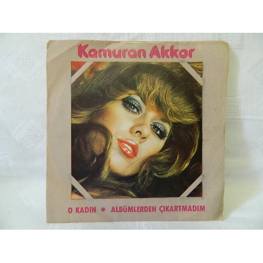 KAMURAN AKKOR - O Kadın / Albümlerden Çıkartmadım